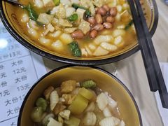 -吴三酸菜麻食酱香面馆(印花布园小区店)