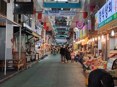 -西归浦每天偶来市场