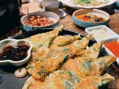 -明洞阿姨·韩式酱蟹烤肉·创意料理(三元桥店)