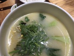 秀才米线-茶花妹子云南餐厅(传媒大学店)
