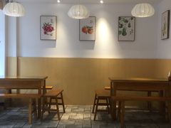 -邻家小馆(银都店)