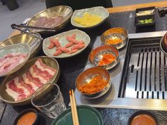 -臻牛烤肉