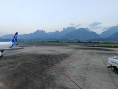 -张家界荷花国际机场