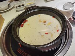 -粤小煲鲜汤猪肚鸡(丹尼斯二天地店)
