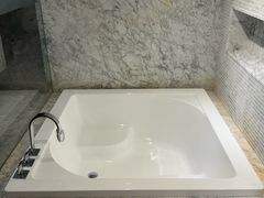 -上海虹桥西郊假日酒店