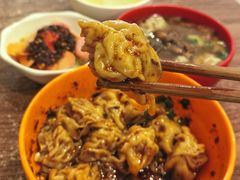 -继红顺河抄手名小吃