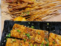 -老街烧烤大排档·地道湖北菜·龙虾馆(汉口火车站店)