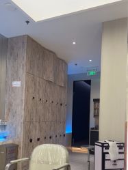 -PE SALON