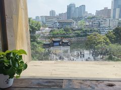 -包整·丝娃娃(甲秀楼景观店)
