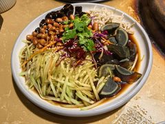 -万里闯关东铁锅炖菜馆(高新旗舰店)