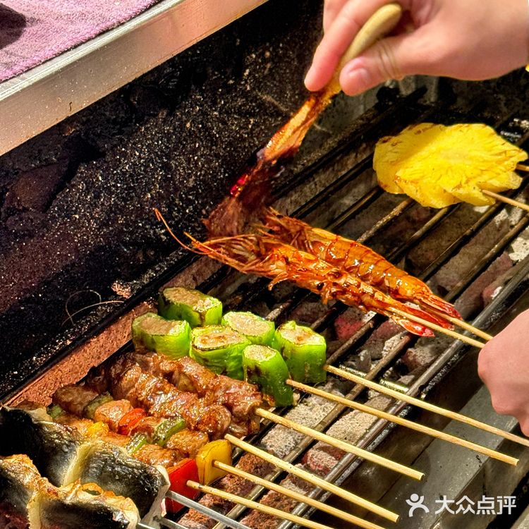 惠州东平N刷的街头泰式烤串，敲好吃‼️