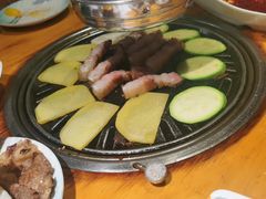 -唯成•韩国炭火烤肉 유성고기