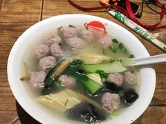 生汆丸子汤-子午路张记肉夹馍(兵马俑店)