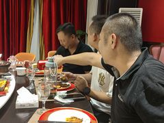 -皇城根·鲁菜济南菜·吊炉烤鸭·炒鸡鱼头(济南旗舰店)