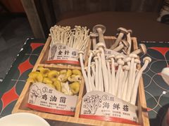 -南城十里潮汕鲜牛火锅·鲜虾生滚粥(融汇老商埠店)