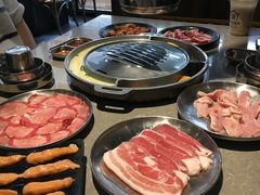 -哈哈碳都·牛肋条无限自助烤肉(台江万达店)