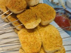 烤馒头片-新哥小串·臭米线(风尚米兰店)