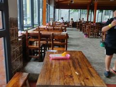 靠窗位-琼海·狮椰美食楼