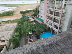 -皇马海口湾海景酒店(万绿园秀英港店)