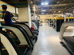 -格易美游泳馆健身房(新昆仑店)
