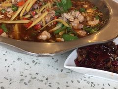 -兔行天下-鸿鹤鲜锅兔(中海国际店)