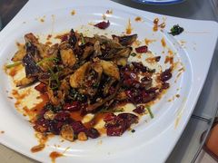 -老码头黑皮肘子锅包肉(赣水路店)