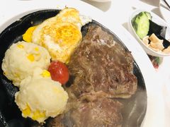 -豪客来牛排(中央花苑店)