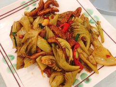 酸菜炒猪肚-绿丰园农家菜(南北大厦店)