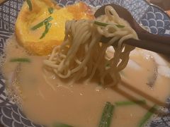 -荣家黄鱼面(前滩太古里店)