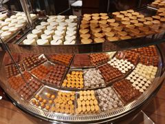 -Laderach 莱德拉(上海环贸iapm店)