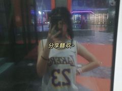 -嗨翻Hi-Fun竞技主题乐园·蹦床亲子生日轰趴(国光1937店)