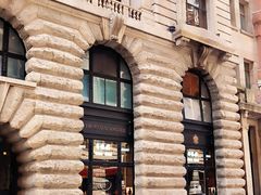 -寄畅興·百年蟹黄面·万国建筑群(外滩27号店)