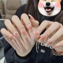 -艾珂·美甲美睫