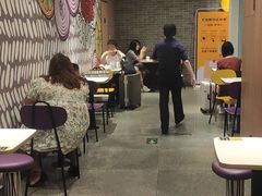 大堂-麦当劳(火车北站餐厅)