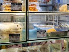 面包甜点陈列柜-白玉兰食品甜凤店(合生汇店)