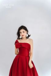 -Lady  Jane高端婚纱礼服馆