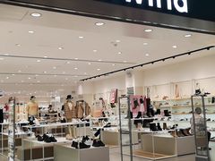 -hotwind热风(世纪东方广场店)