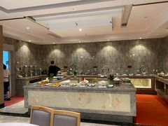 -铂逸梦秦酒店(横店梦幻谷店)