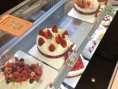 -花花卷卷·鲜食蛋糕(静安久光百货店)