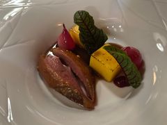 慢烤澳芒低温鸽胸肉油炸鸽腿肉-三嚥阁 La Villa Restaurant
