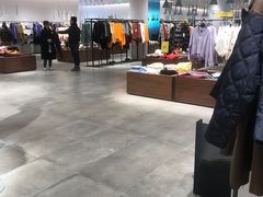-URBAN REVIVO(西安Momopark店)