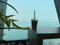 -抱抱地球咖啡馆(国家海洋博物馆店)