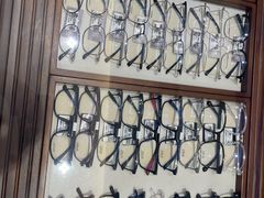 -博士眼镜(沙井京基百纳广场店)