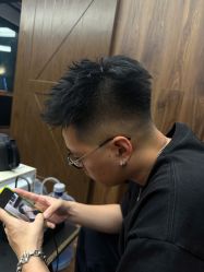 -Hair Co.一间沙龙