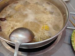 -官塘陈记鱼生·潮汕砂锅粥·牛肉火锅(潮枫路总店)