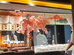 -雍容荟帝王蟹活龙虾展台自助(IFS黑金店)