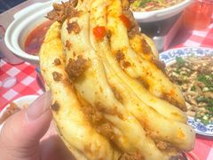 -罗霸蛮老岳阳大排档·鲜货烧烤·土吊子煨砂锅烧菜