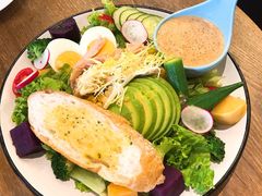 -丽莎沙拉轻食餐厅(国贸店)