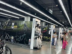 -迪卡侬(越秀公园店)