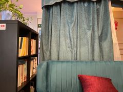 -悦享绿山墙西餐厅